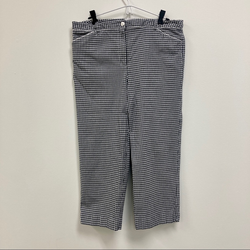 Always in style checkered black and white Talbots ankle pants